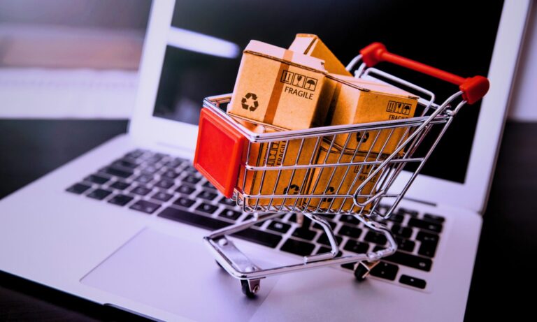 WooCommerce vs SureCart: Which E-Commerce Solution is Right for Your Business?